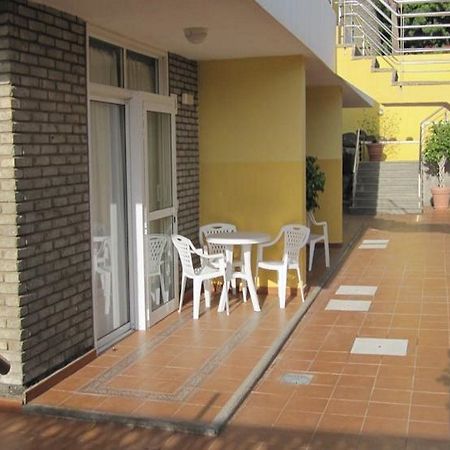 Apartamentos Sirena San Agustín Esterno foto